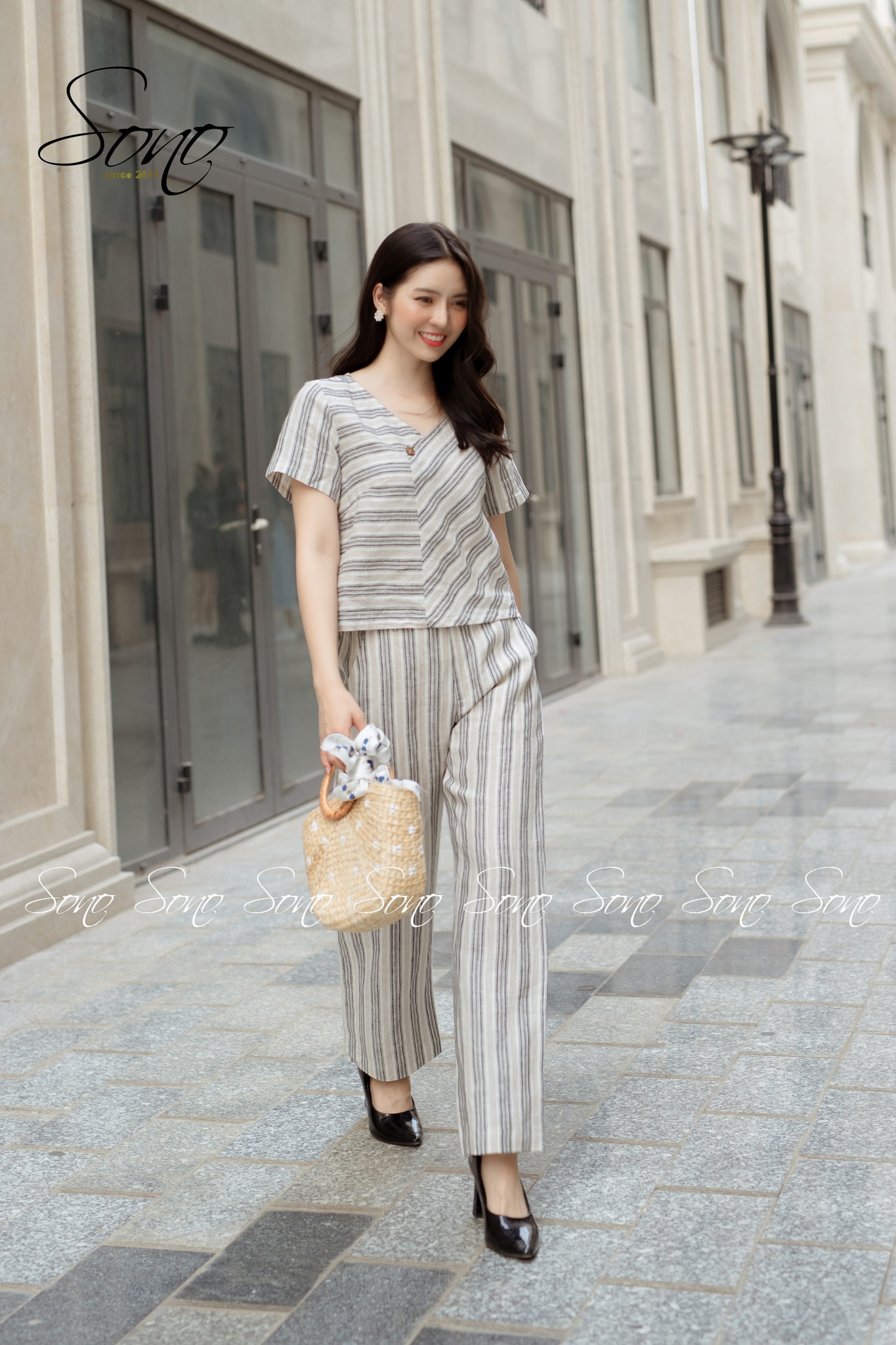 Sono - Bộ Sọc Dài Linen Cổ Tim Có Tay