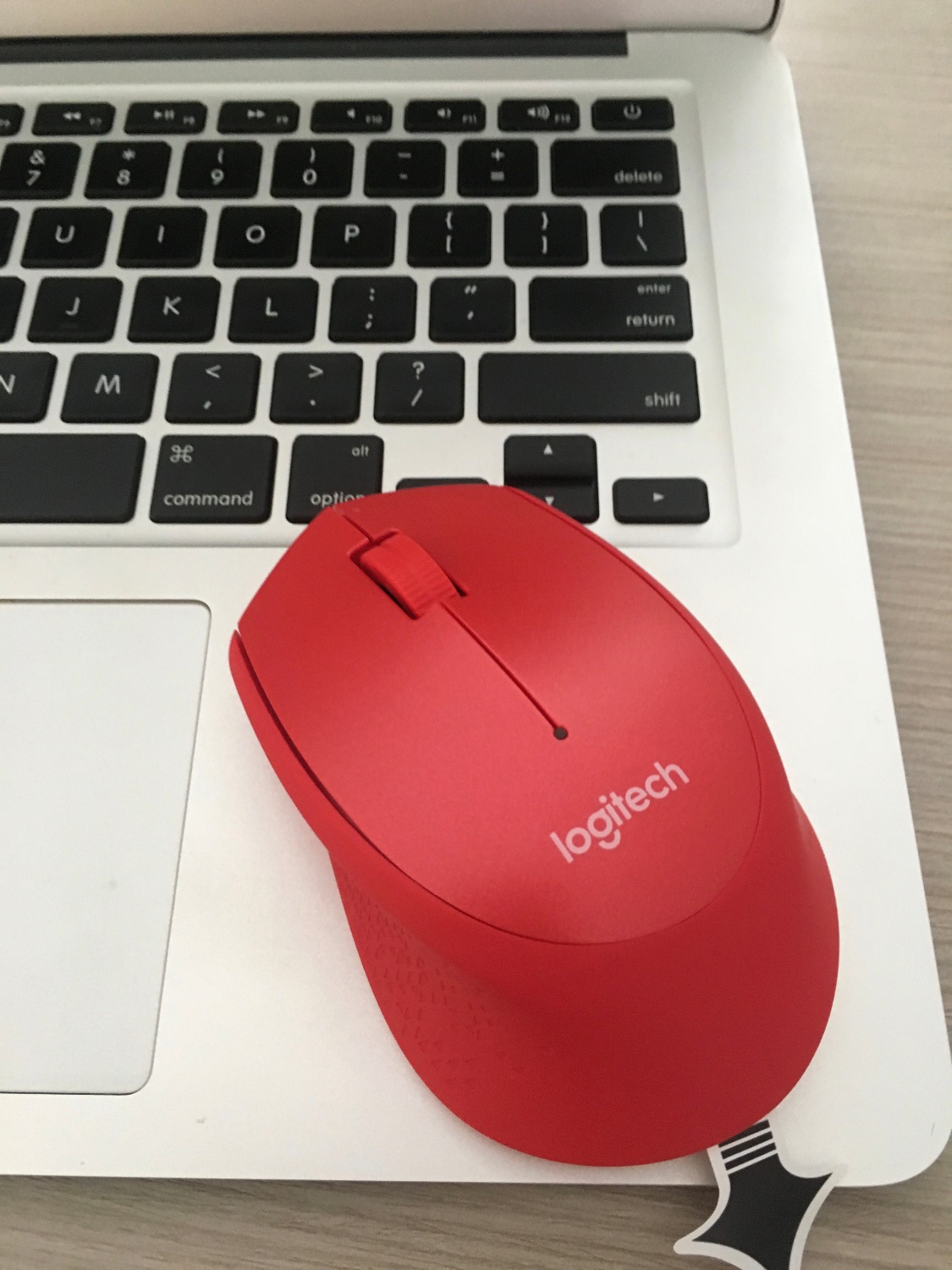 Chuột không dây Logitech M331 - Hàng Chính Hãng