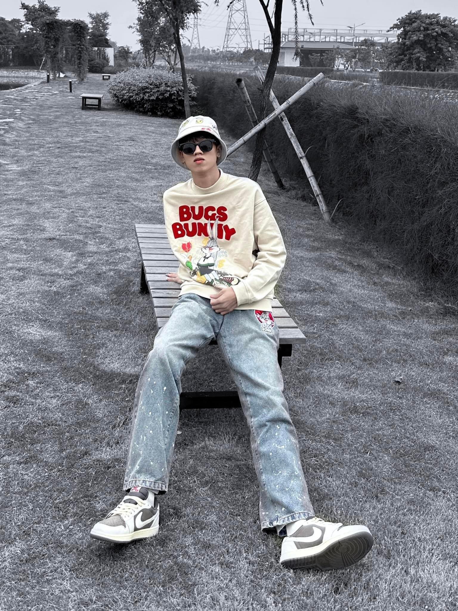 Áo nỉ MIKENCO BUGS BUNNY SWEATER
