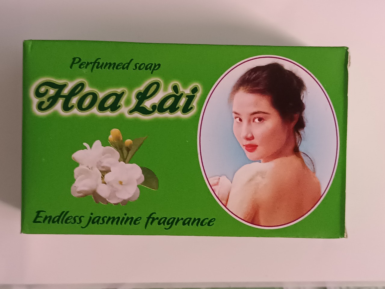 Lốc 12 Cục Xà Bông Thơm Hoa Lài (100g x 12)