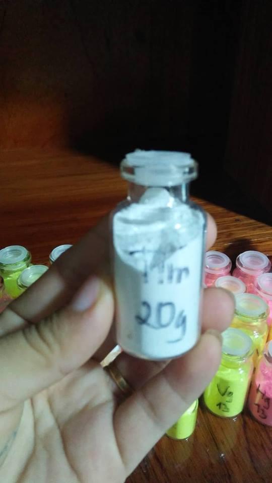 BỘT DẠ QUANG 25G TẶNG KÈM SƠN PHA