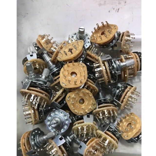 Chuyển mạch công tắc 5 nấc