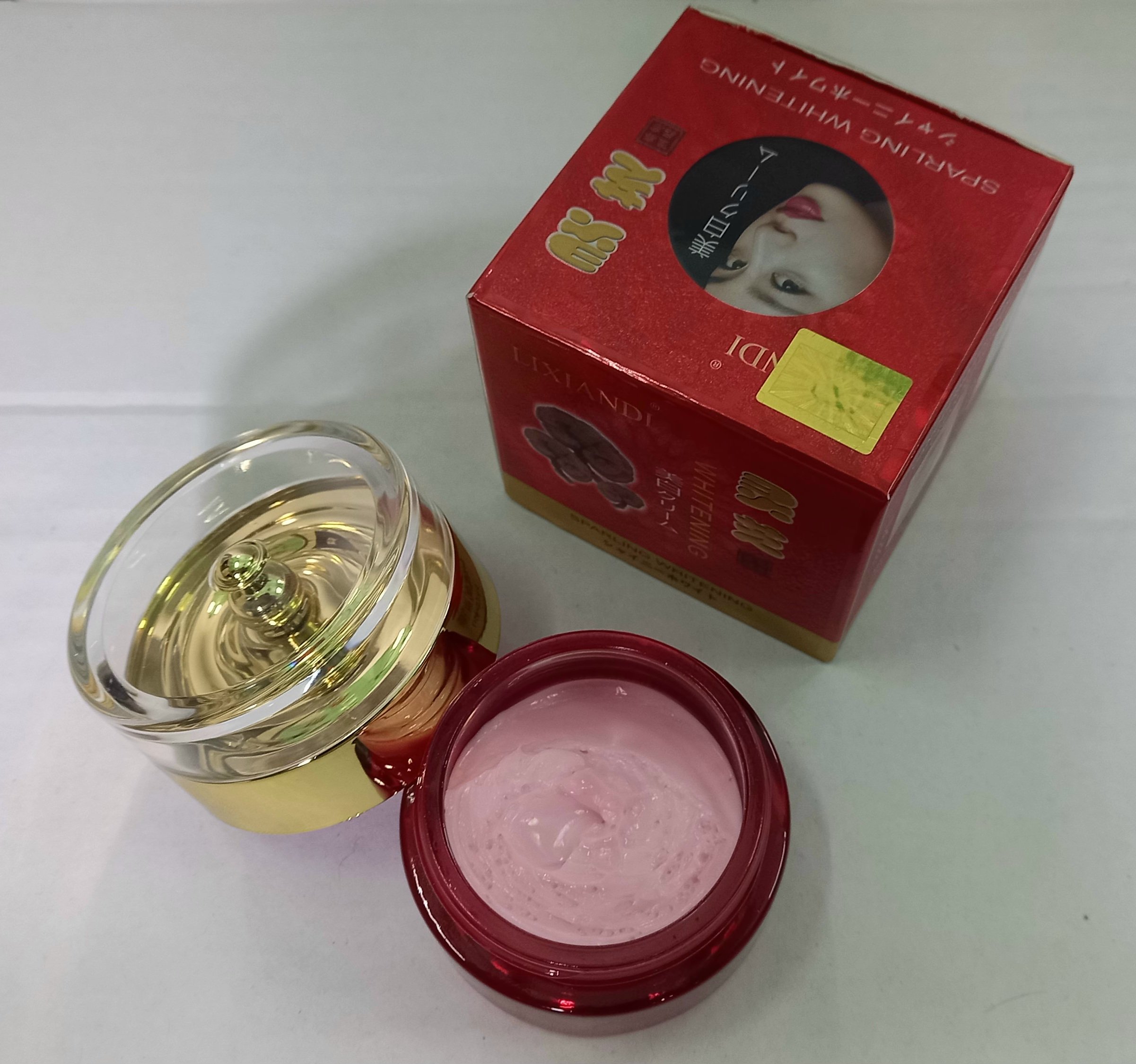 Kem nám dưỡng trắng da giảm Nám sắc tố đen tàn nhan chiết xuất Ngọc Trai Linh Chi Vàng Laxiandi 30g