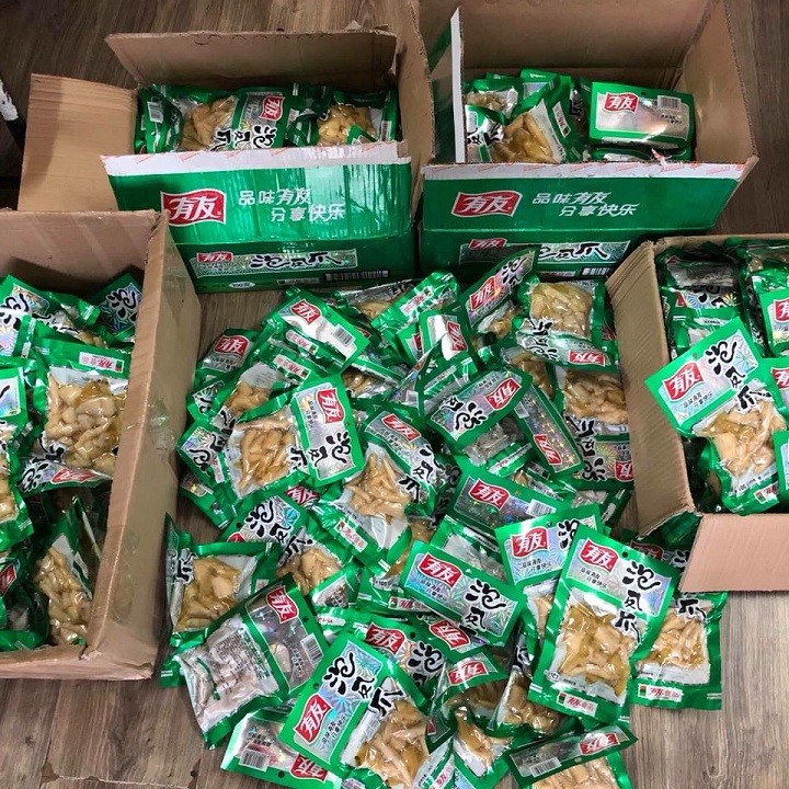 CHÂN GÀ CAY YUYU GÓI 180G