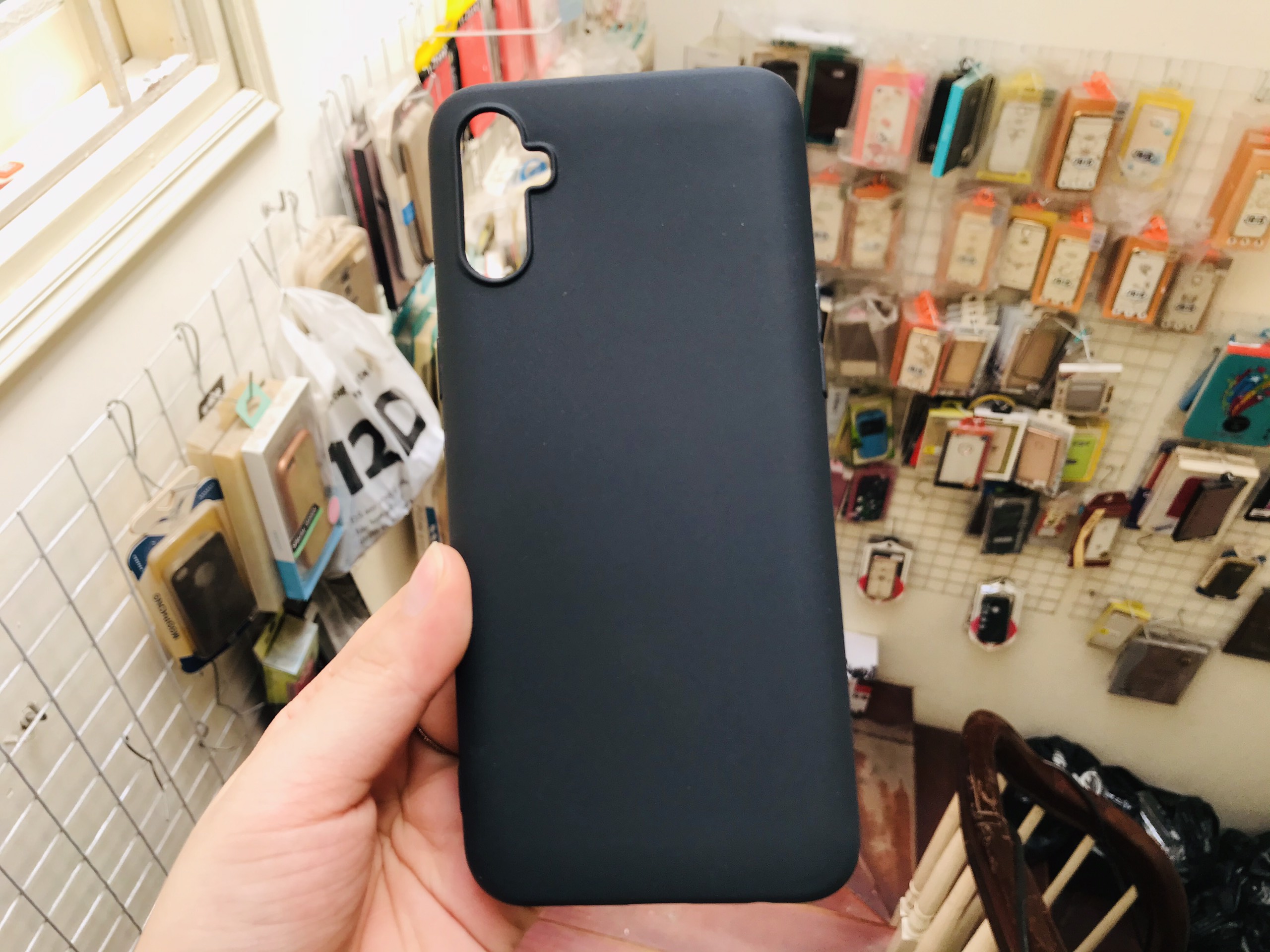 Ốp dẻo đen chống bẩn cho Samsung A11