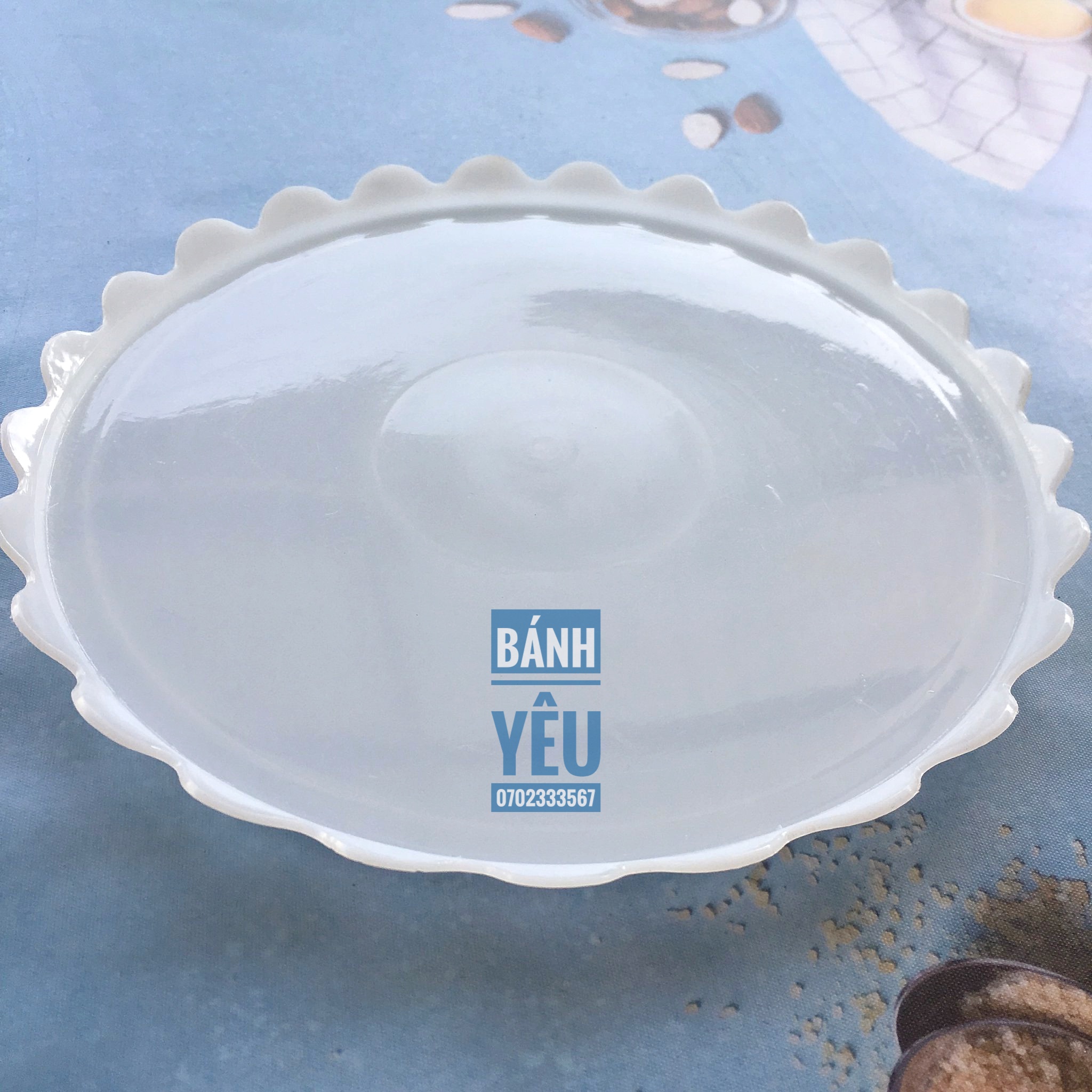 Dĩa nhựa đựng bánh kem/ rau câu 18cm
