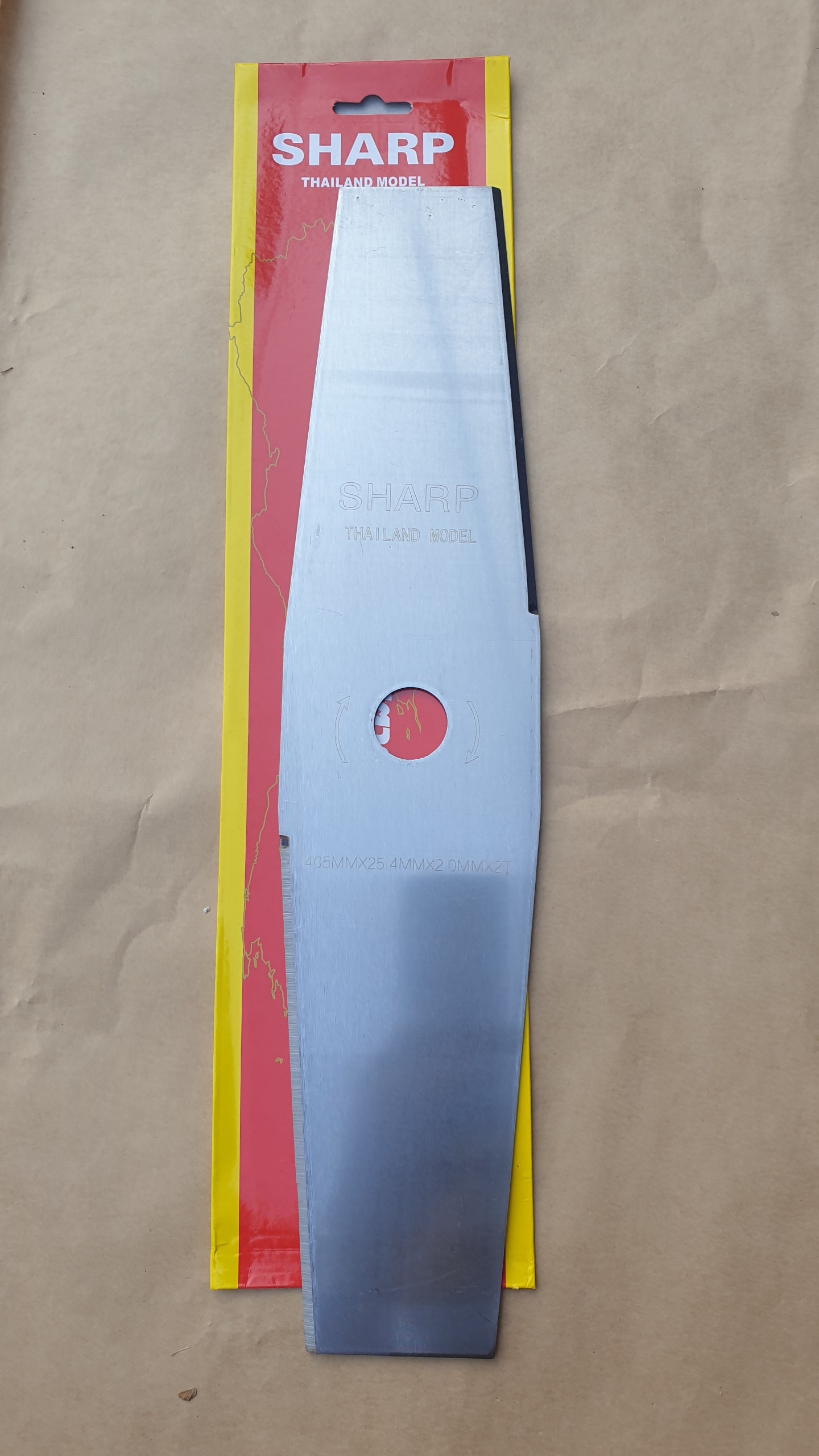 Dao cắt cỏ dài 35 cm, lưỡi vát hình bầu dục, dày 2.0 mm dùng cho máy cắt cỏ đeo vai, đeo lưng