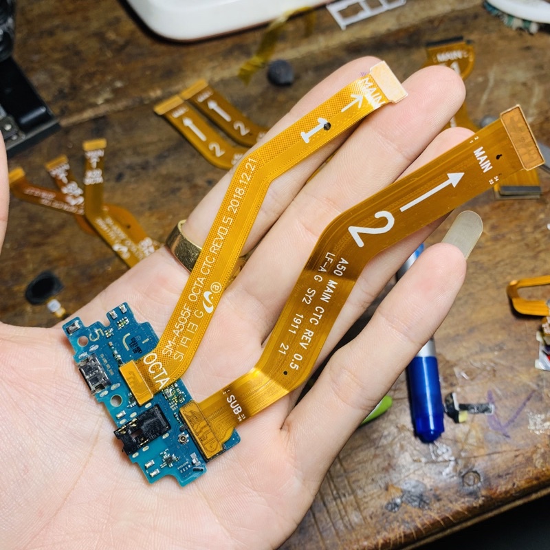 (Samsung A50) main sạc,cáp nối main,cáp nối màn hình rin bóc máy,A505