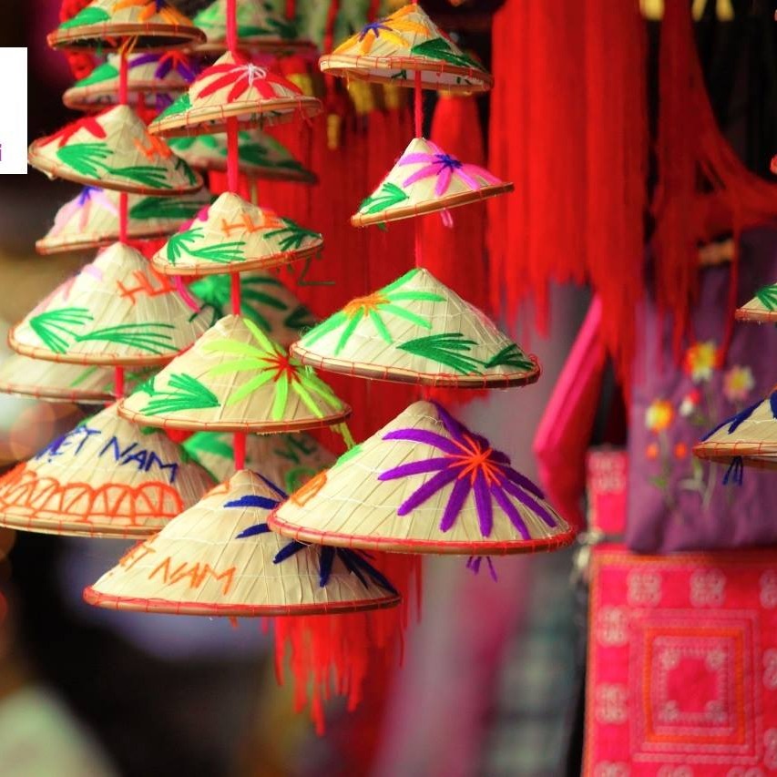 5 nón lá huế (  1 dây gồm 5 nón thêu bằng tay ,  size nhỏ ) loại 1