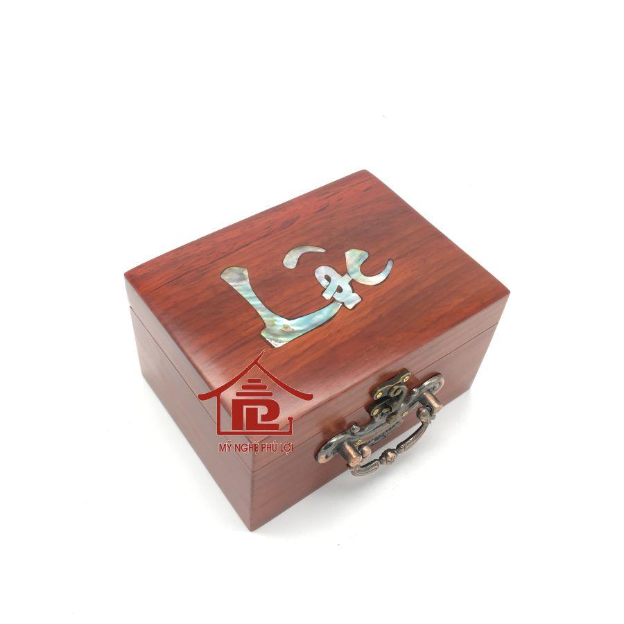 Hộp đựng trang sức, con dấu công ty