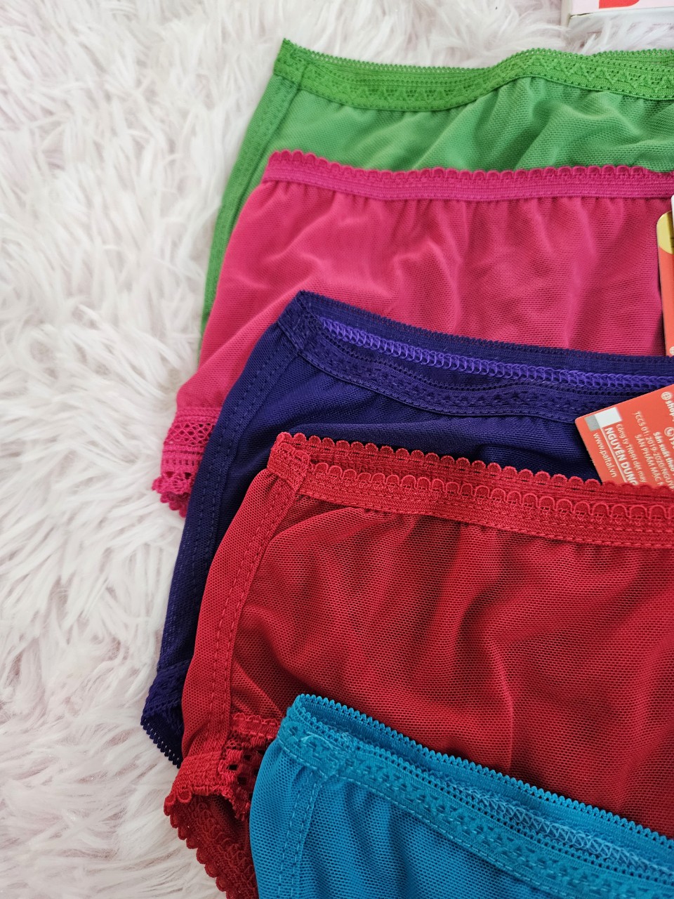 Combor 5 quần lót nữ { màu Đỏ } lưng thấp Paltal ren thun lạnh size M ( quà tặng Care)