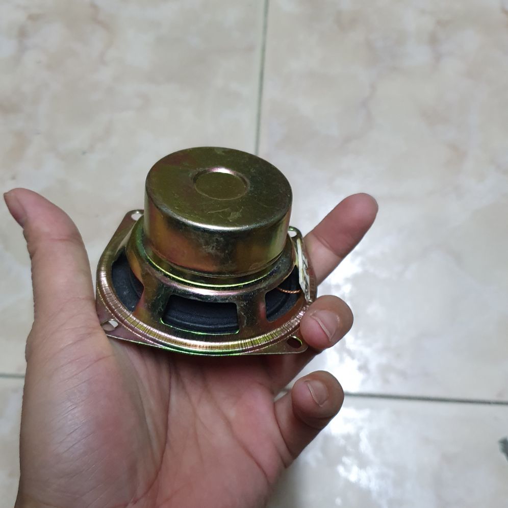 1 đôi loa rời vi tính nhỏ 8cm