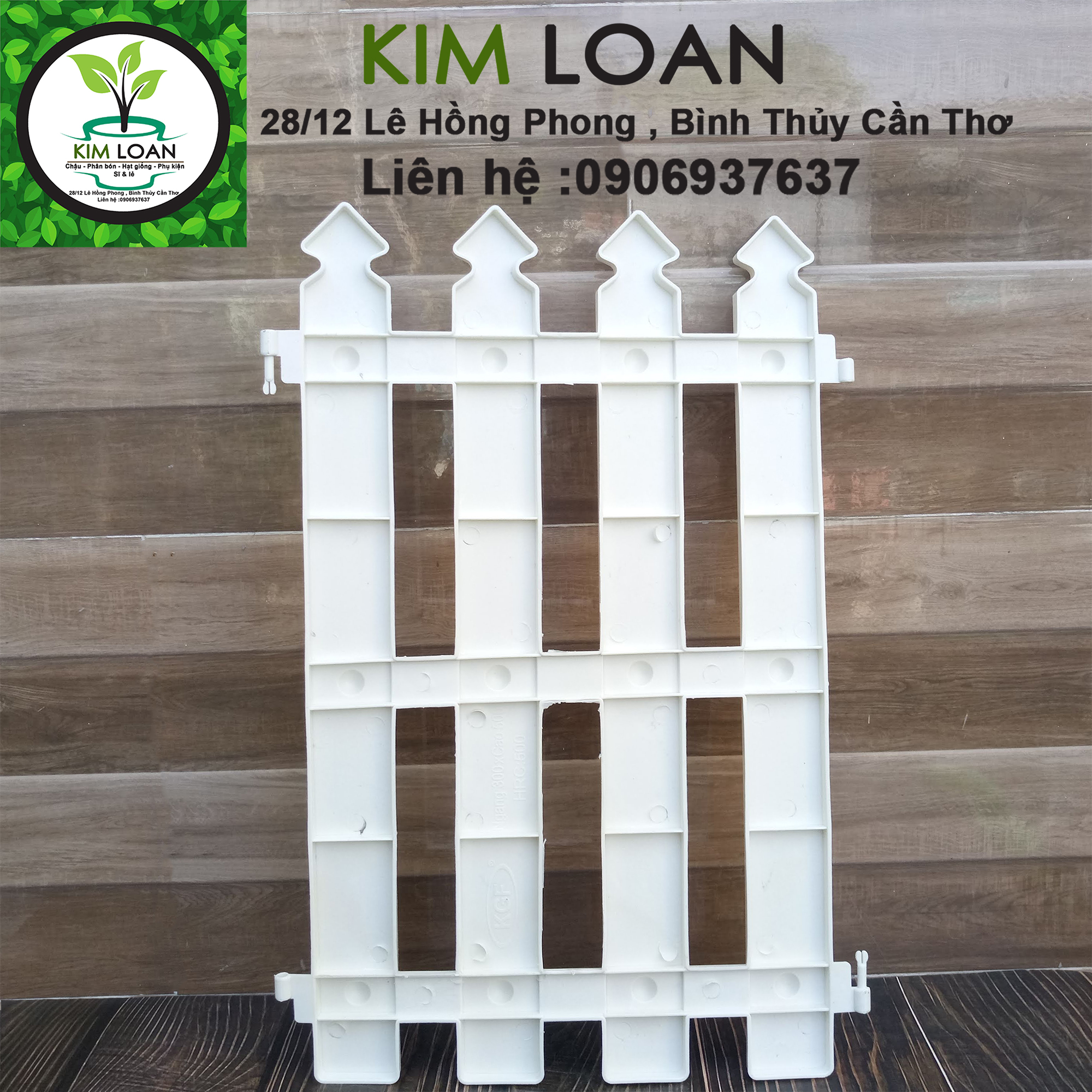 Hàng rào nhựa đầu nhọn 30x50cm