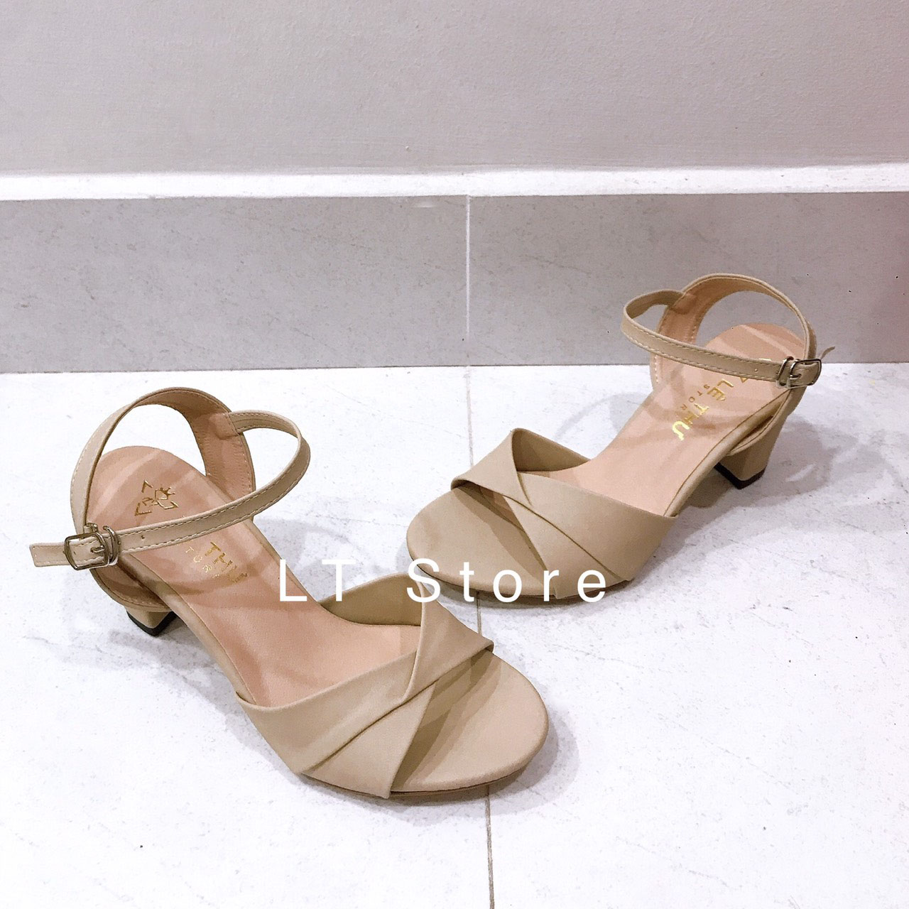 Giày cao gót 7cm xếp kiểu hở gót