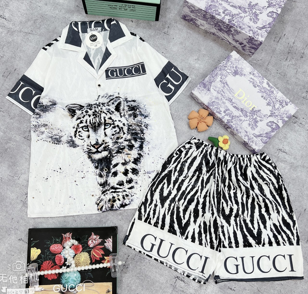 Đồ bộ pijama đùi lụa xước 3d cao cấp , thiết kế hot dbj10303