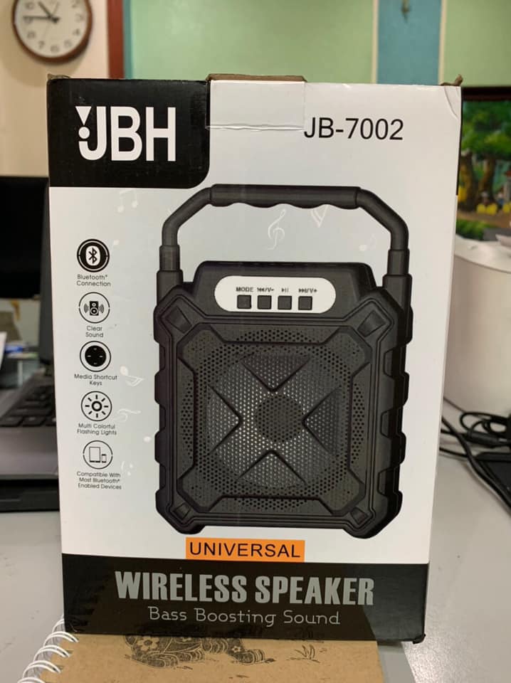 Loa Bluetooth di động, nhiều màu