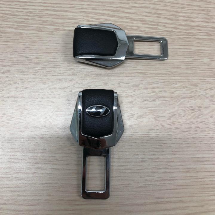 1 chiếc chốt khóa dây đai an toàn chống kêu ô tô, xe hơi dùng cho xe Hyun.dai CKAT-HYD