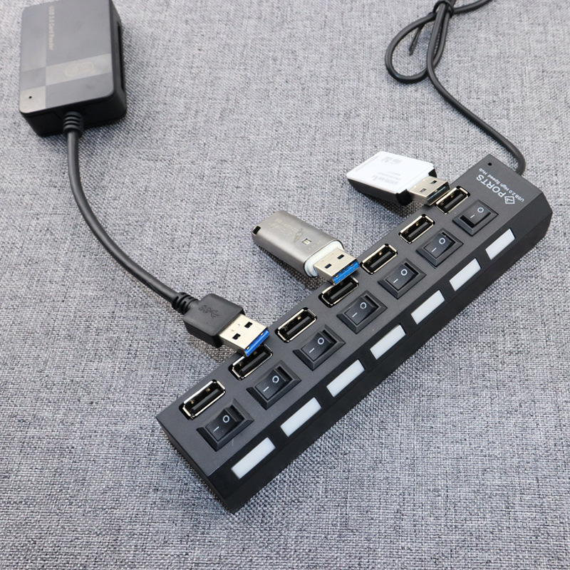 The USB 7 HUB has a switch