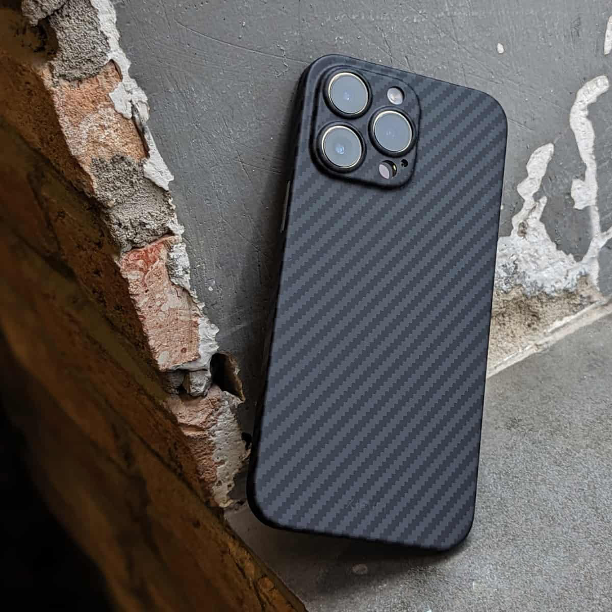 Ốp lưng iPhone 15 Pro Max/ 14 Pro Max/ 13 Pro Max siêu mỏng vân Carbon hiệu X-level