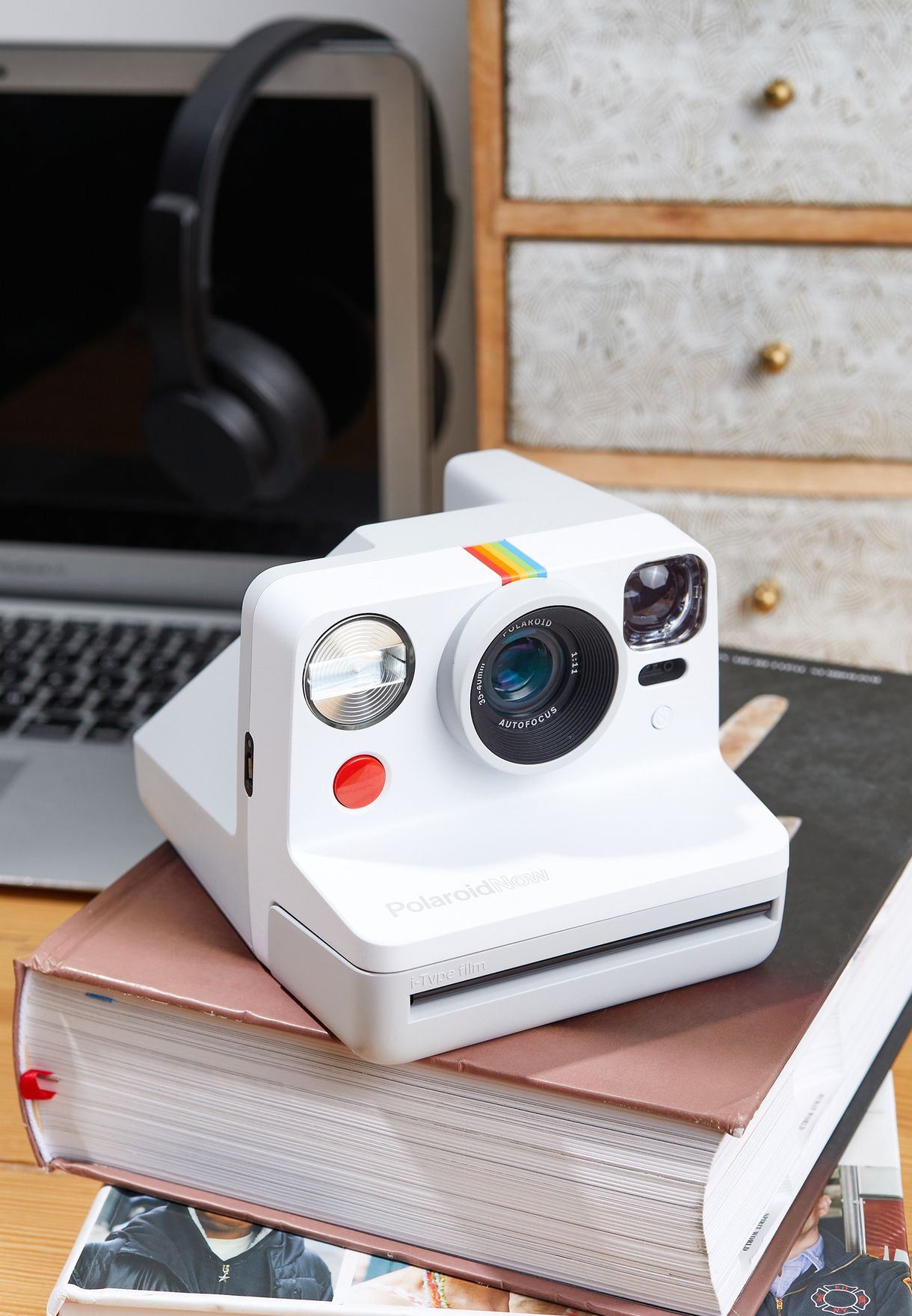 Polaroid Now Camera - Máy chụp ảnh lấy ngay Polaroid Now
