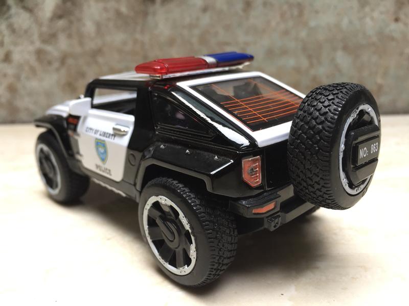 [HCM]Mô hình xe Cảnh.sát Hummer HX 1:32