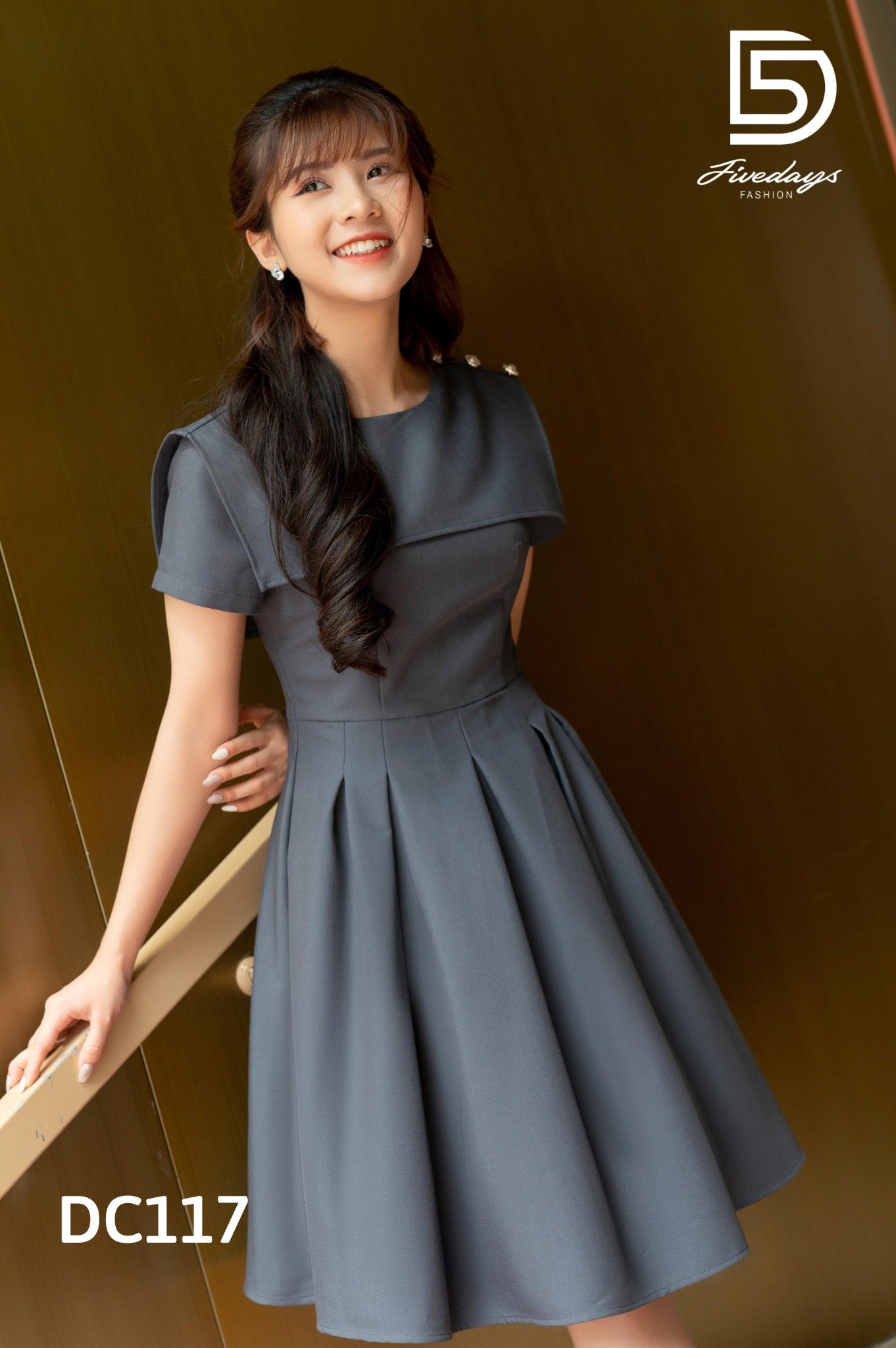 Fivedays - Đầm thuỷ thủ xếp ly thân dưới