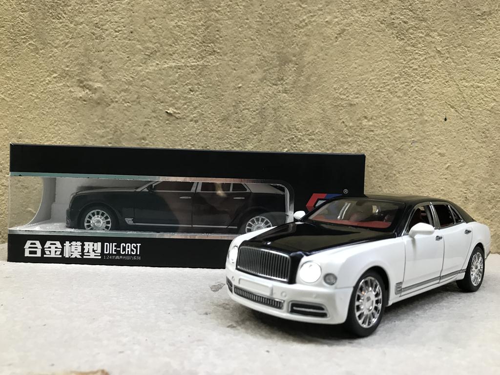 Mô hình xe Bently Muisanne EWB 2023 1:24