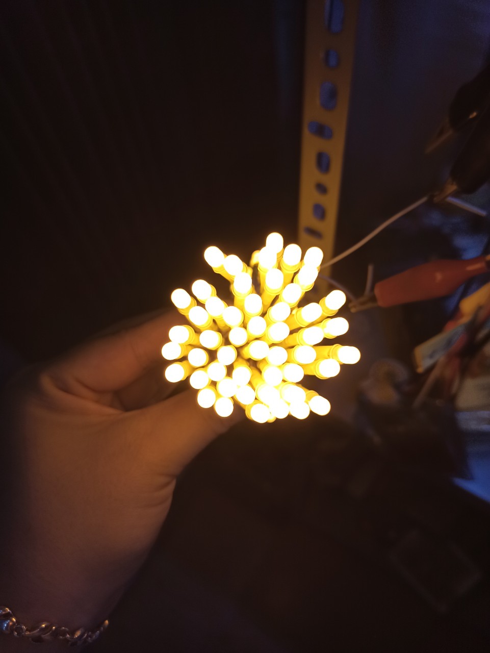 Led liền dây 5mm điện áp 5V 100 bóng/ bó