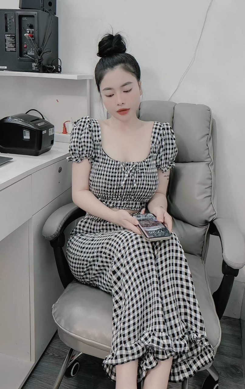 HOÀN TIỀN 15% - Set áo kiểu tay phồng caro bo chun tôn dáng và quần ống rộng viền bèo đồ bộ đũi xốp nữ dễ thương mẫu mới thích hợp mặc mùa hè thoáng mát