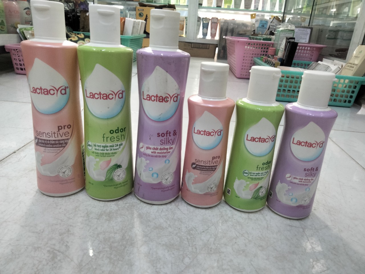 Chai ddvs sản phẩm đồ dùng phụ nữ LACTACYD