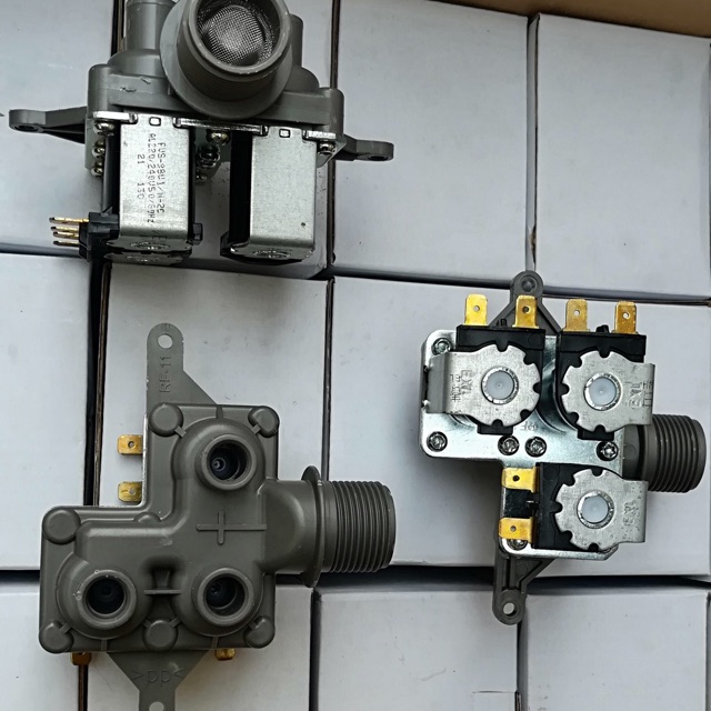 Van cấp nước dùng cho máy giặt .panasonic cổ dài : 3 đầu