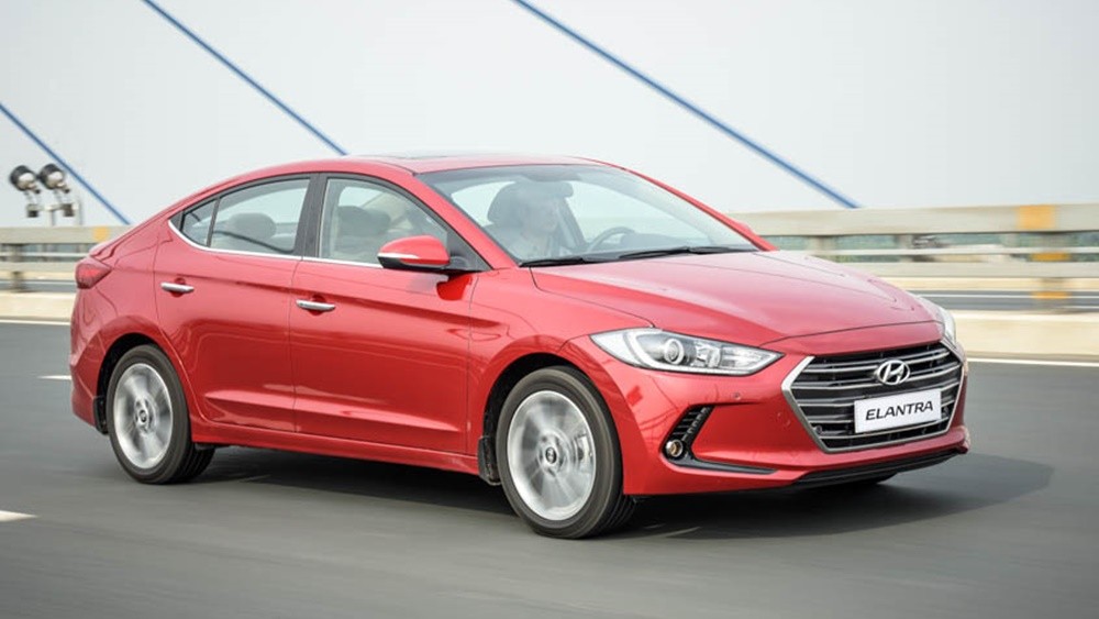Má phanh sau Hyundai Elantra 2016