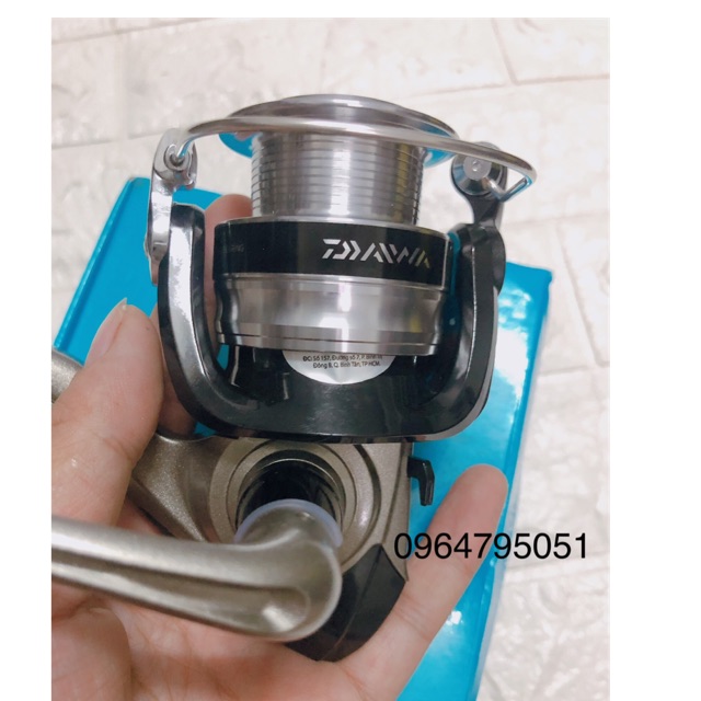 Máy câu cá daiwa sf 2500 và 4000