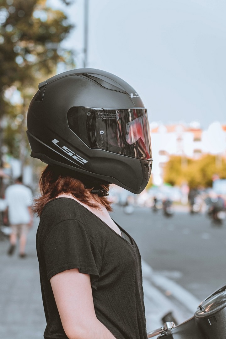 [CHÍNH HÃNG] MŨ BẢO HIỂM FULLFACE LS2 FF353 RAPID ĐEN NHÁM ( Tặng kèm khăn trùm ninja )