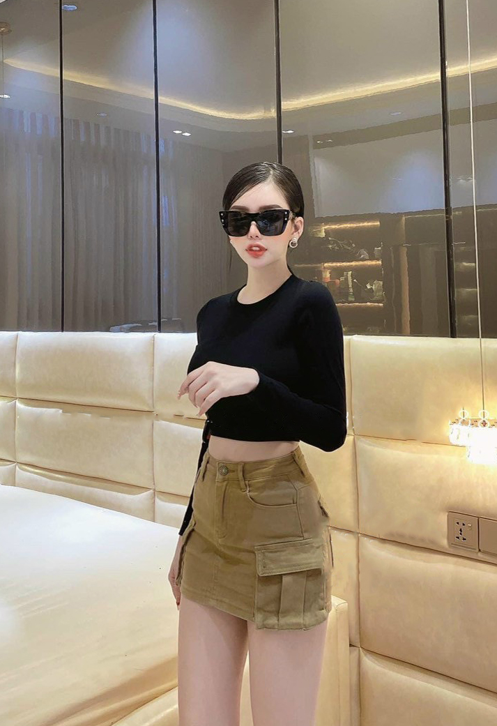 Áo croptop dài tay trơn cổ tròn AC060