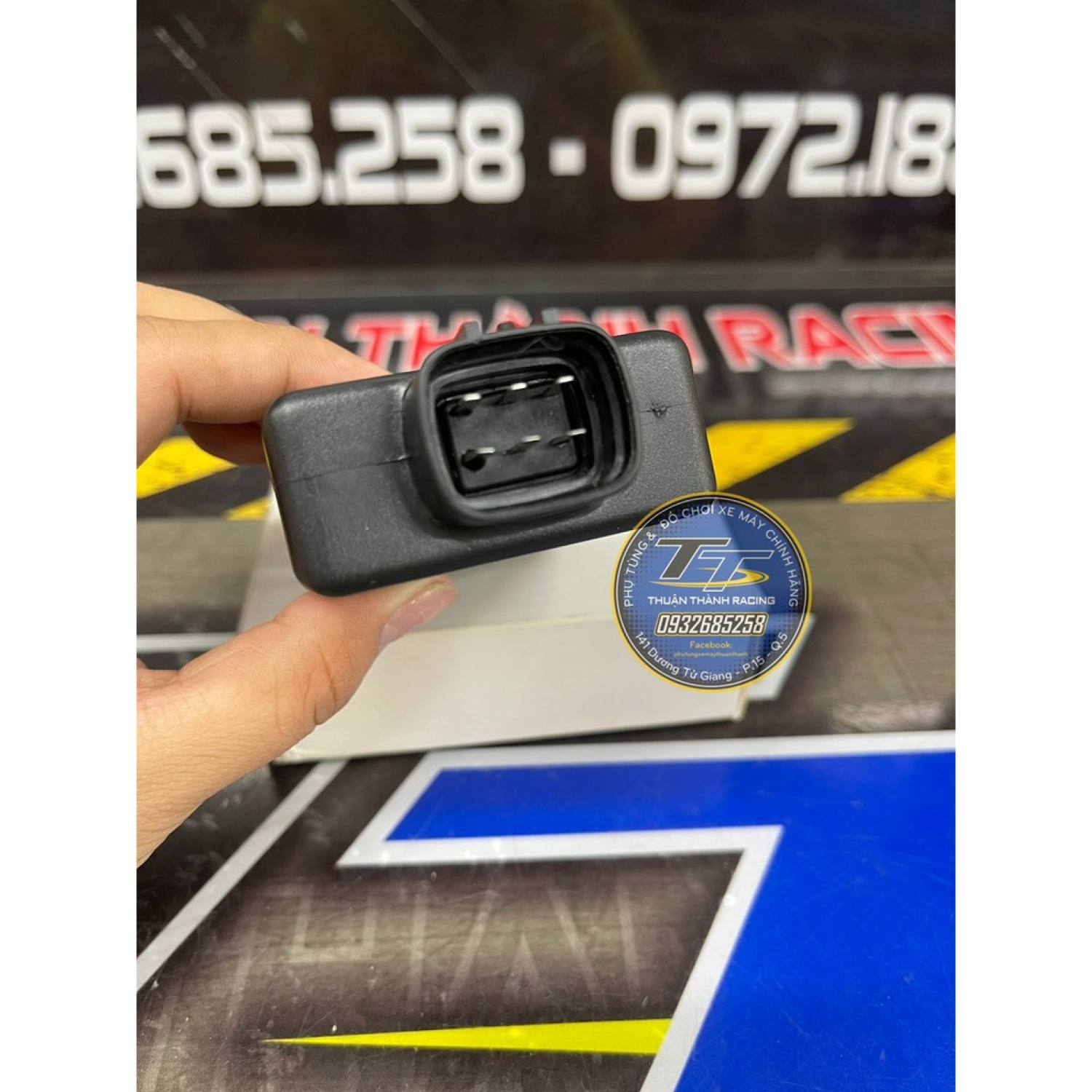 IC SPORT D12 ĐEN - XIPO - RGV ( Hộp trắng )