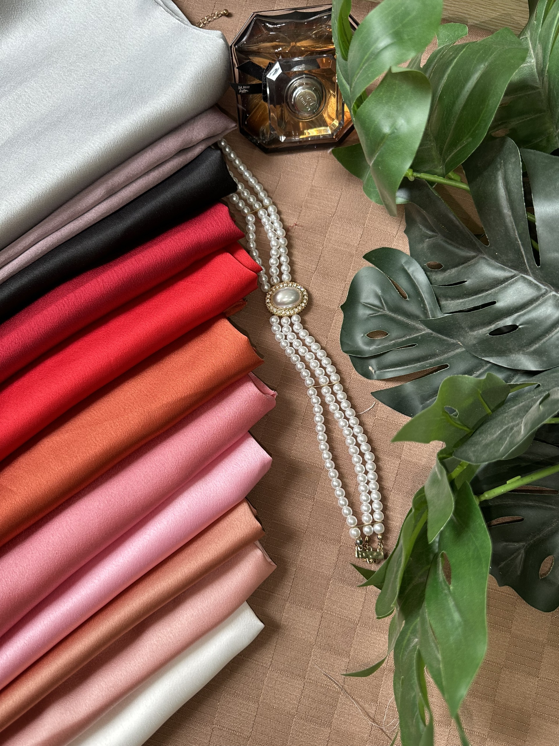 [Naki Fabric] High Quality Stretchy and Soft Silk Satin Fabric, 1.5m Size
