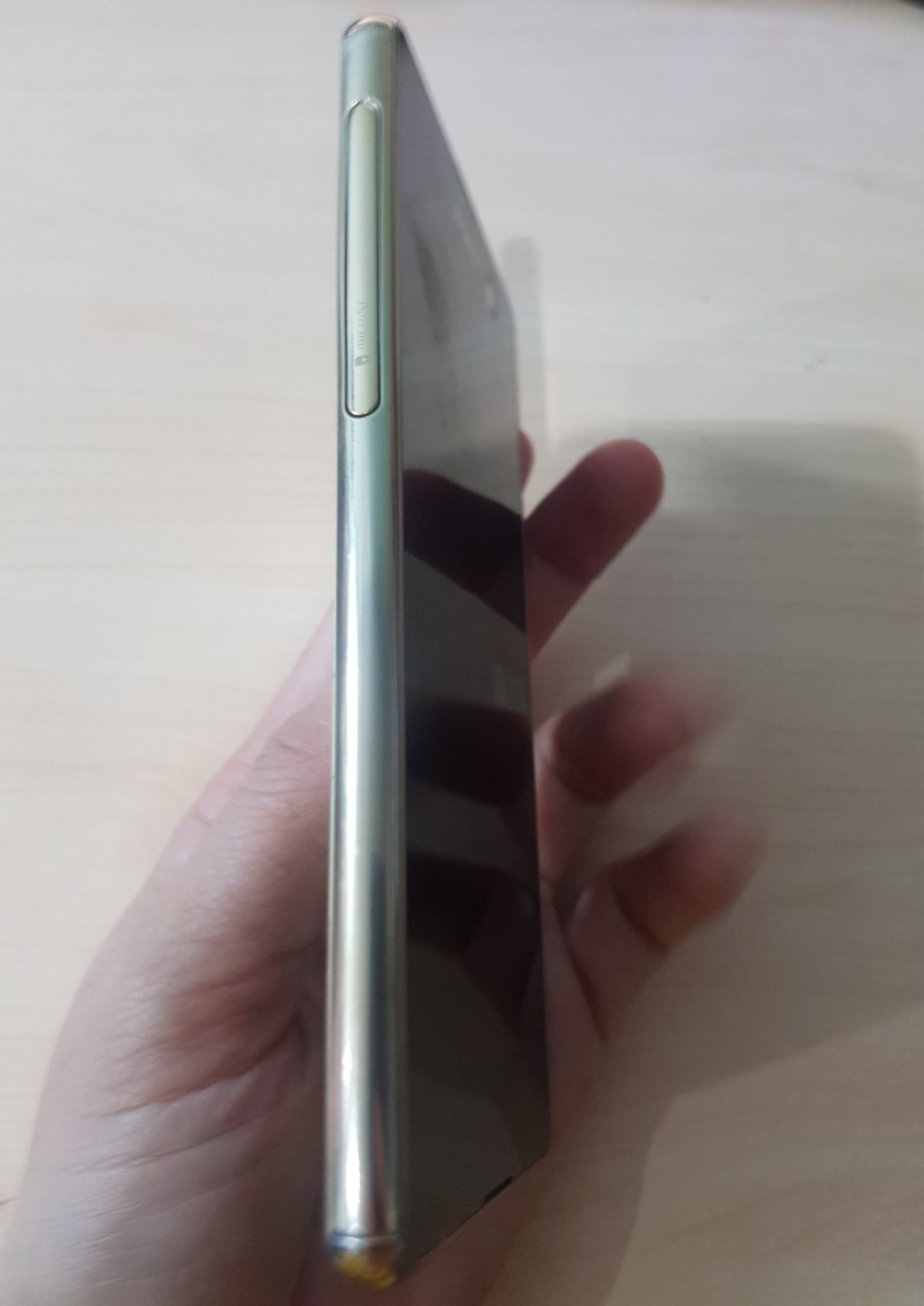 Màn hình Sony Xperia M5 tháo máy