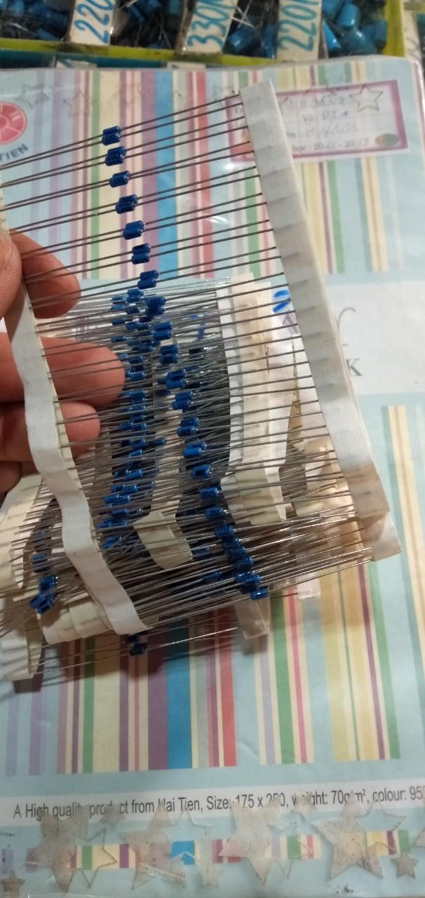 20 Đi Ắc DB3