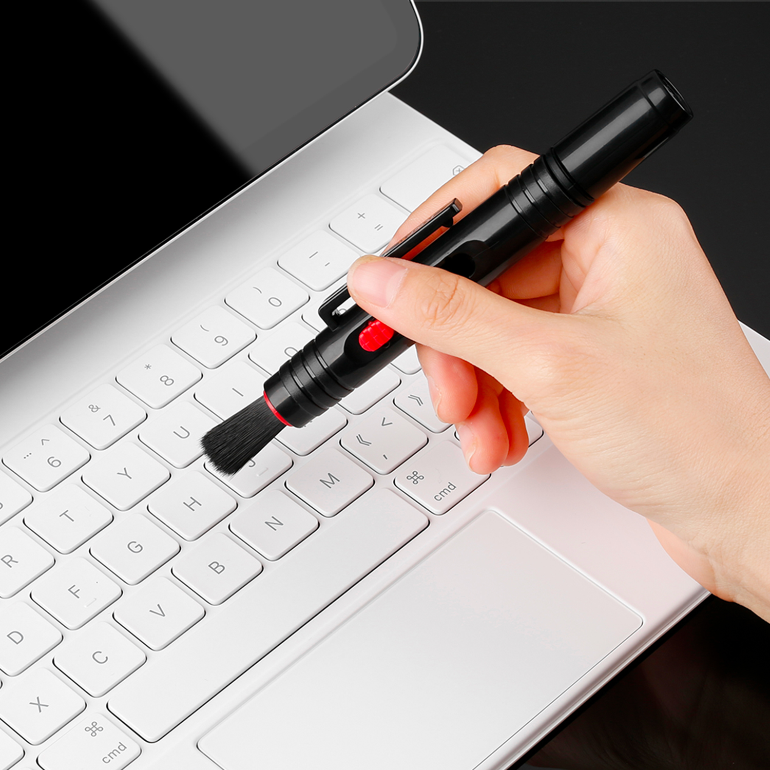 K&F Concept Lens Cleaning Pen with Retractable Soft Brush for Dslr Cameras and Sensitive Electronics Optics Cleaning Tool