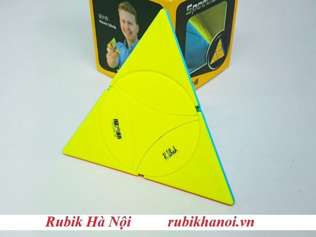 Rubik Qiyi Pyraminx Coin