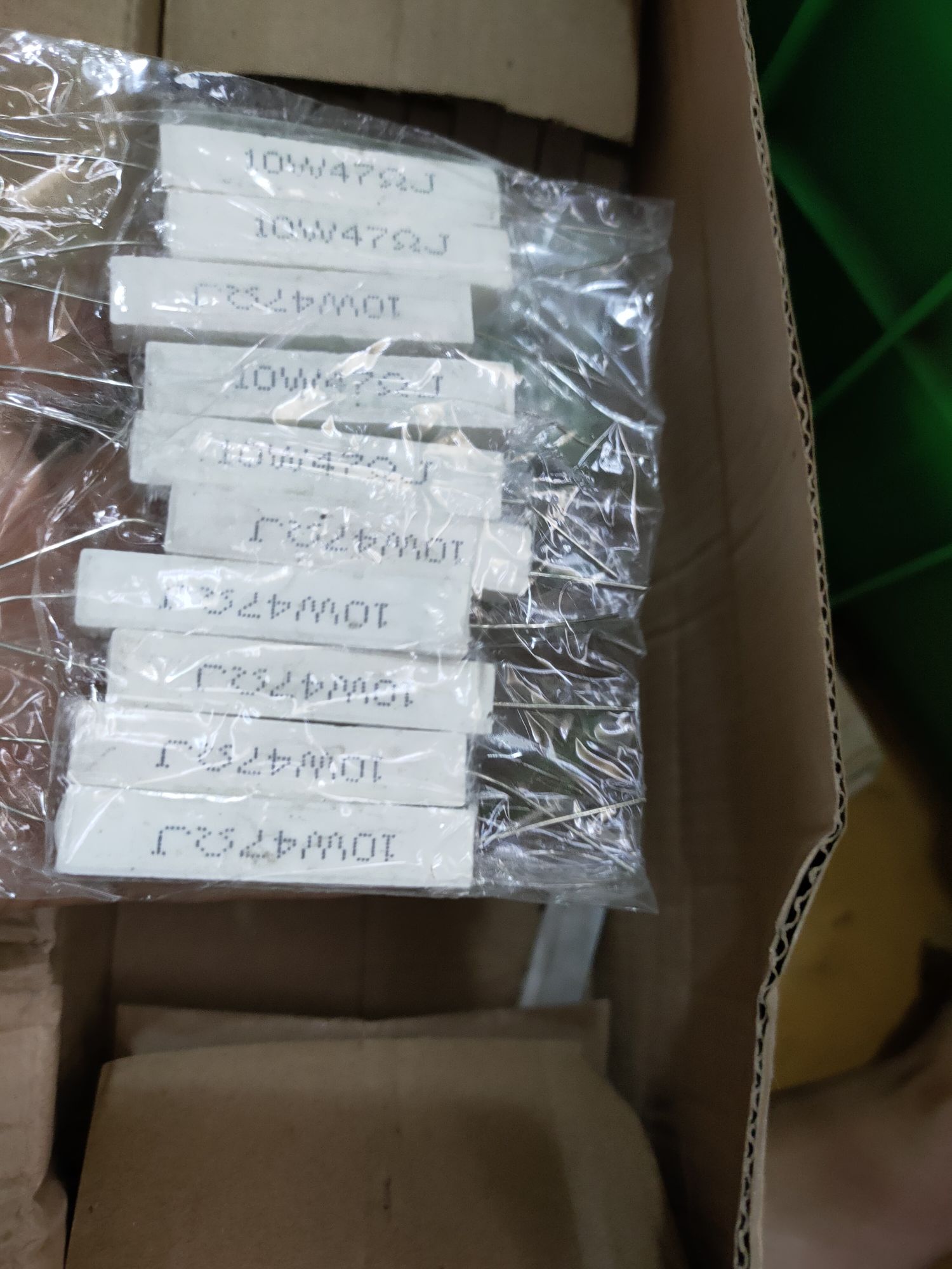 10 điện trở sứ 47om10w