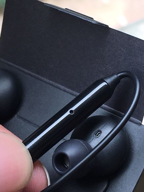 Tai nghe Samsung S10 ( Đen/trắng) chuẩn hãng