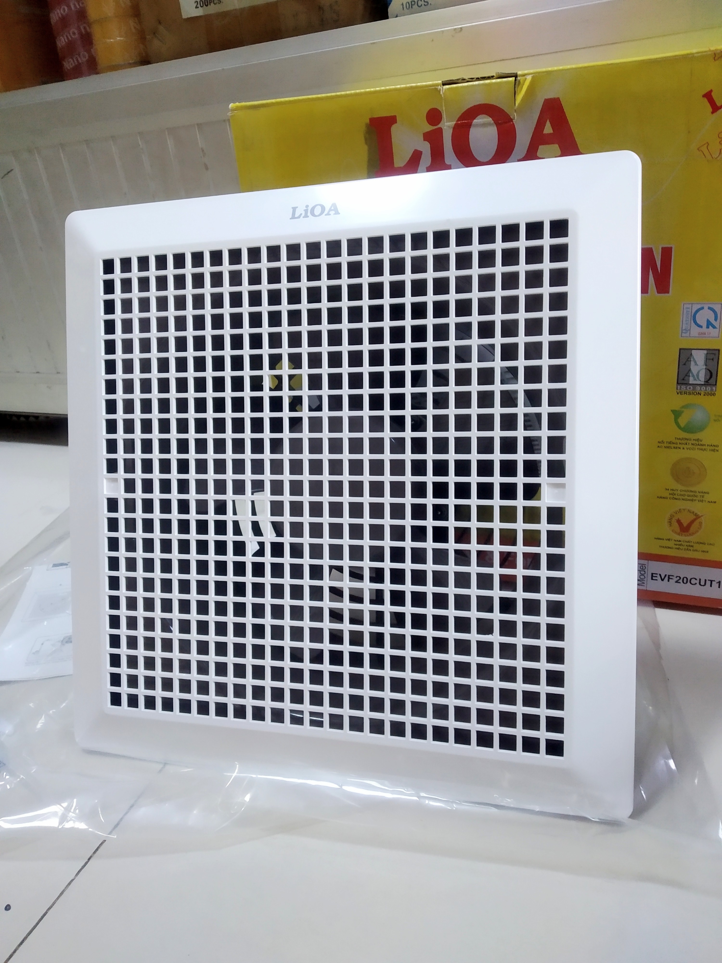Quạt hút thông gió âm trần Lioa EVF20CUT1