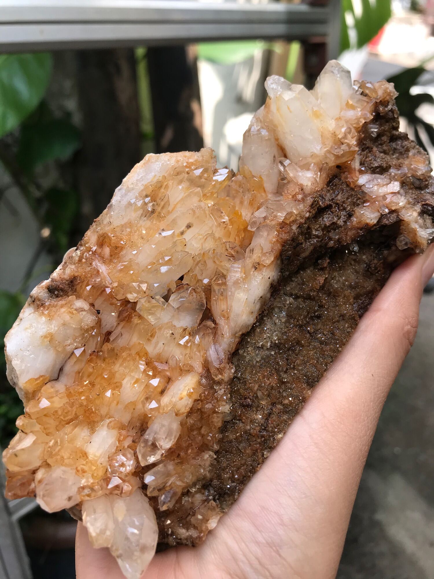 Mảng đá Thạch Anh vàng lắp lánh tự nhiên Ms73