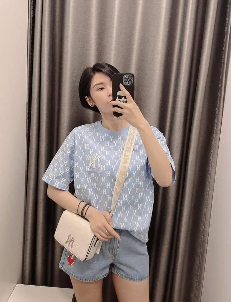 Áo thun chữ unisex