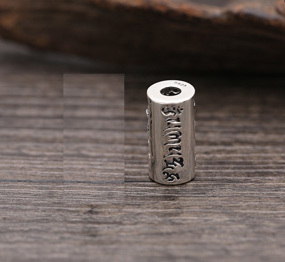 MẶT DÂY CHUYỀN OM MANI PADME HUM - DC547