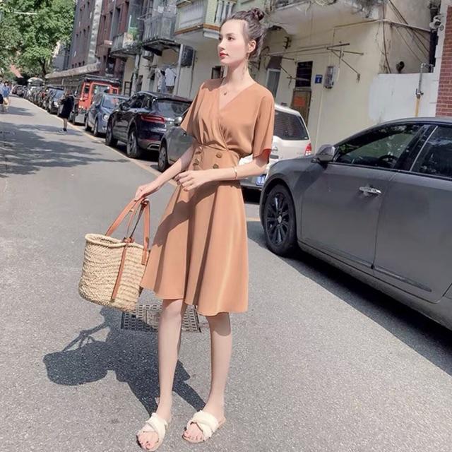 Đầm kem 4 nút (kèm hình thật)