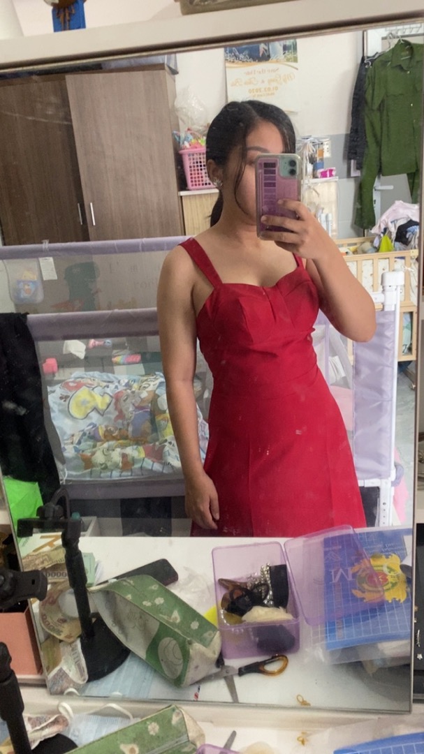 Đầm đỏ 2 dây form dài