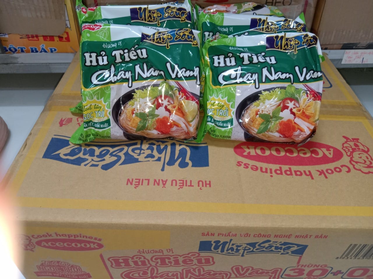 Thùng Hủ tiếu chay nam vang Acecook 66g x 30 gói
